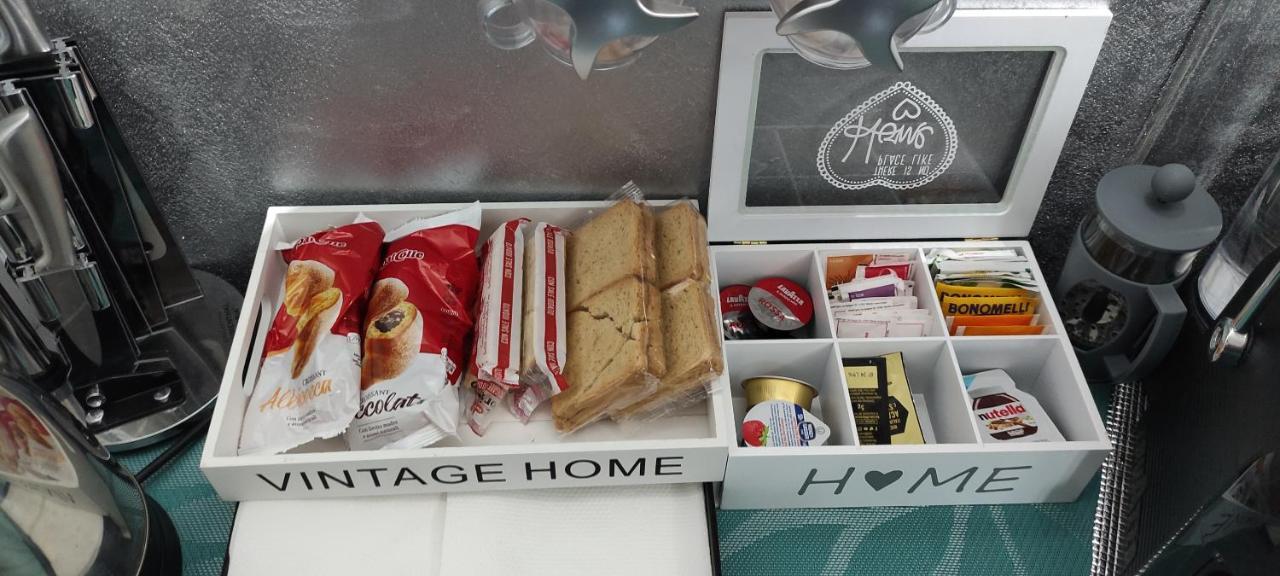 Silver Home Bagnolo San Vito Екстериор снимка
